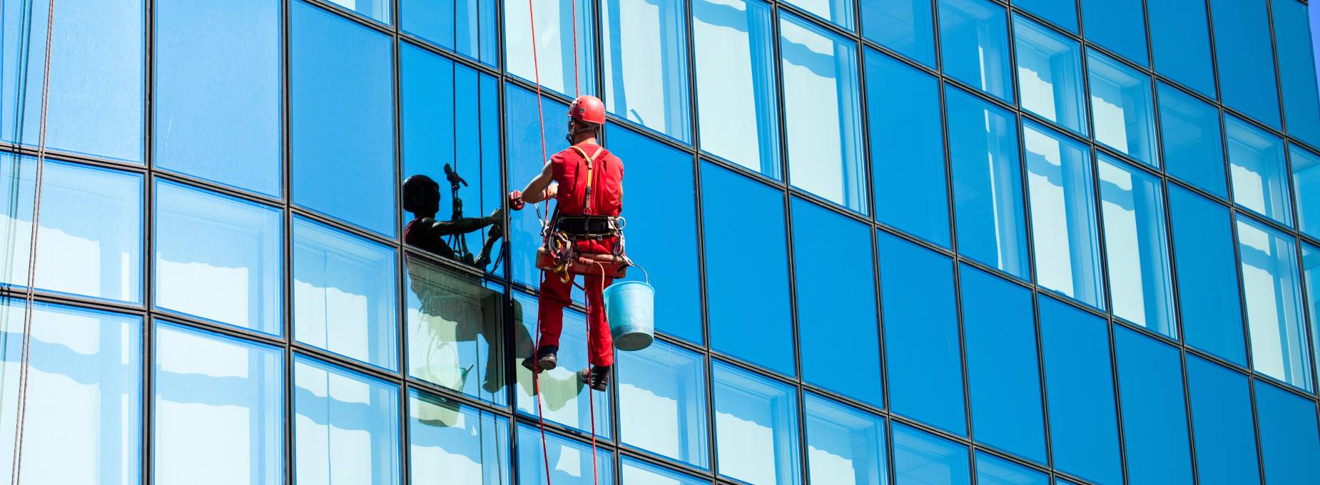 glazenwasser hoge gebouwen rope access